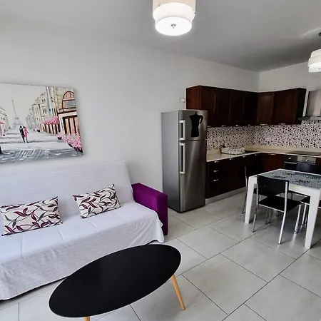 Premier Court St. Julian's