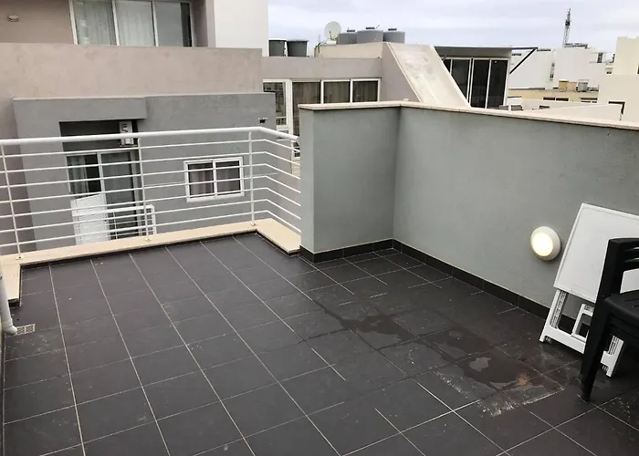 Premier Court St. Julian's