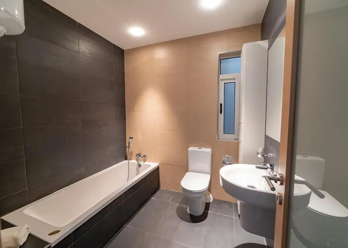 Lägenhet Premier Court