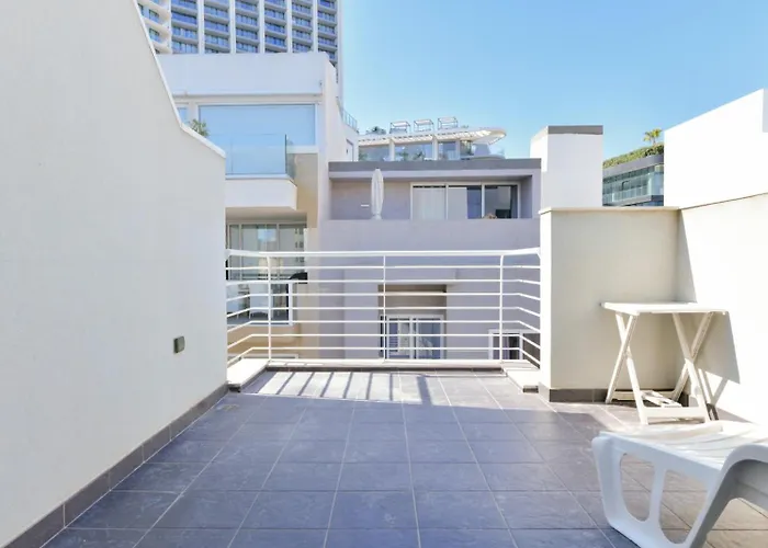 Premier Court Lägenhet