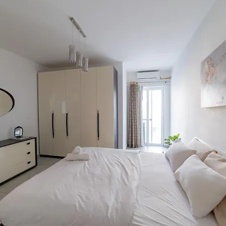 Premier Court Apartmán *