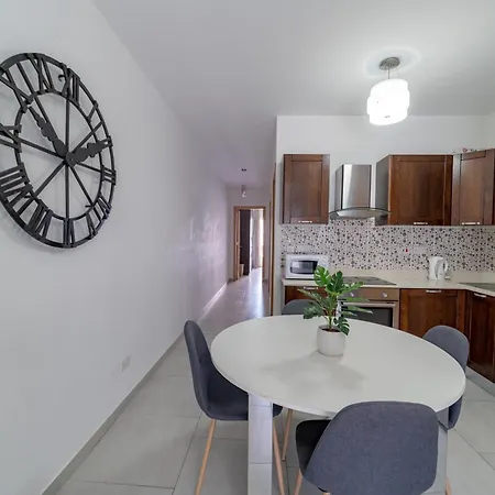 Premier Court Apartmán *